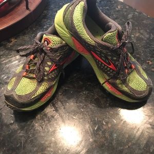 Brooks Cascadia Running Shoes